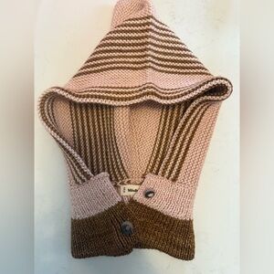 Misha and Puff garter stitch hood - Size 4-8 years.